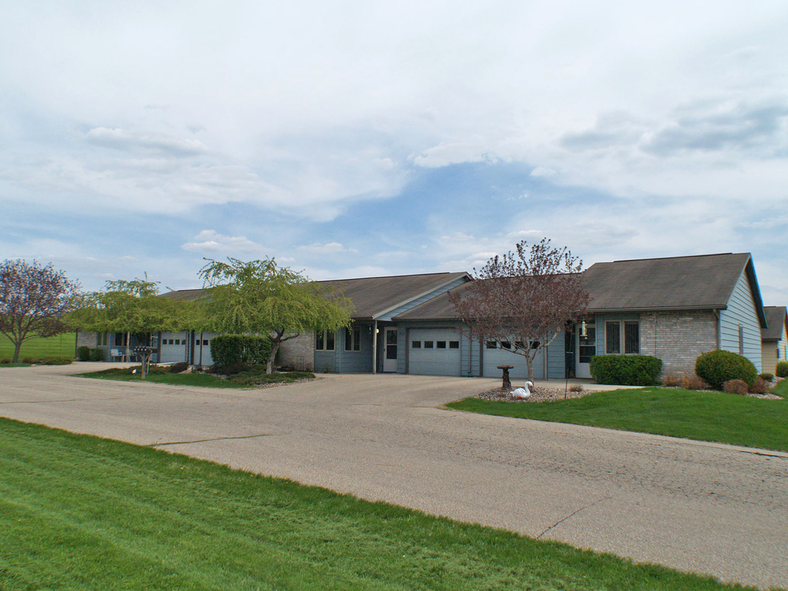 Image shows one of our Independent Living Options, Heights Townhomes that is located in Holmen Wisconsin. The townhome is a single level duplex in a neighborhood of Holmen.