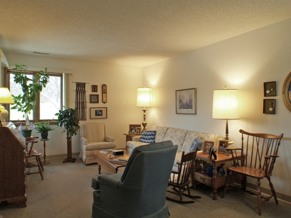 Heights Townhomes living room space
