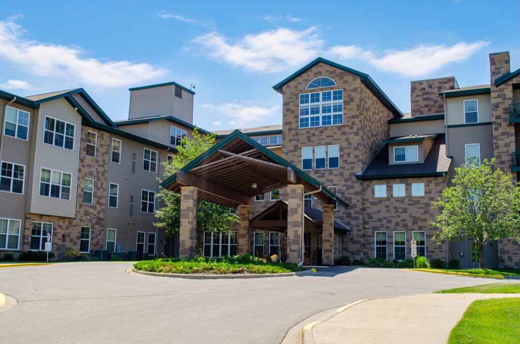 Image of one of exteriors of our communities: Eagle Crest North. This is a continued care community that offers Independent Living, Assisted Living, and Memory Care